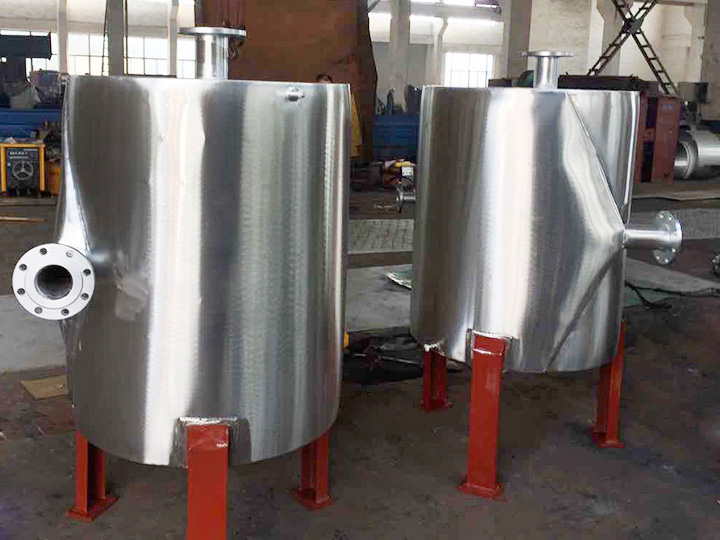 ������Q����